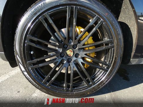 Used 2015 Porsche Macan S AWD/4WD image 17