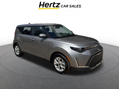 Used 2025 Kia Soul LX w/ LX Technology Package FWD image 1