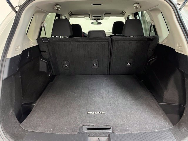 Used 2024 Nissan Rogue S FWD image 14