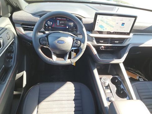 New 2026 Ford Explorer ST-Line w/ ST-Line Street Pack image 18