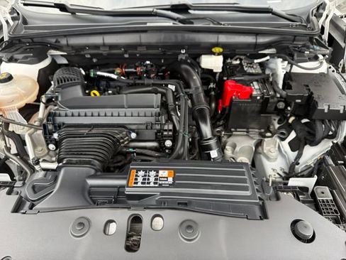Used 2024 Lincoln Nautilus Premier AWD/4WD image 25