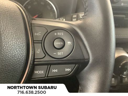 Used 2020 Toyota RAV4 XLE w/ Convenience Package image 13