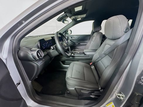 Used 2025 Chevrolet Equinox LT image 13