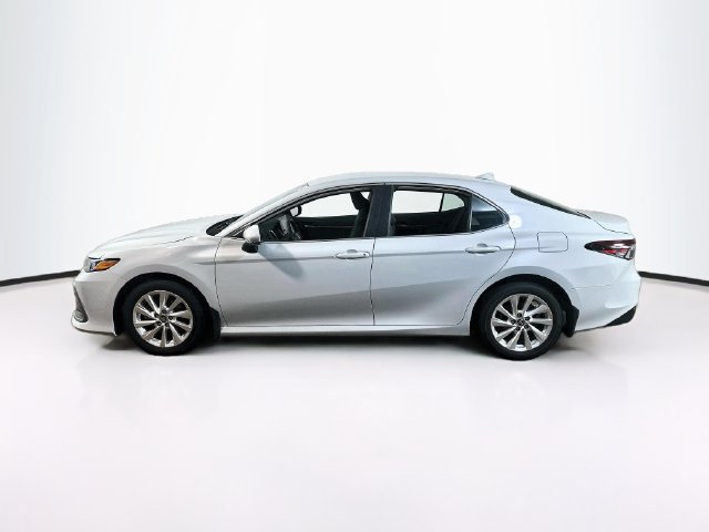 Used 2024 Toyota Camry LE FWD image 5