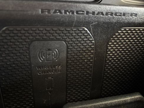 Used 2022 RAM 2500 Limited image 32