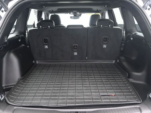 Used 2023 Jeep Grand Cherokee Altitude image 13