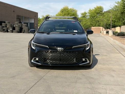 Used 2025 Toyota Corolla XSE image 3