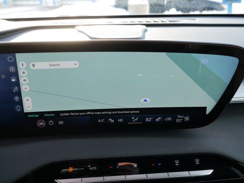 Used 2025 Buick Enclave Preferred image 30