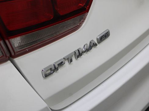Used 2016 Kia Optima LX FWD image 29