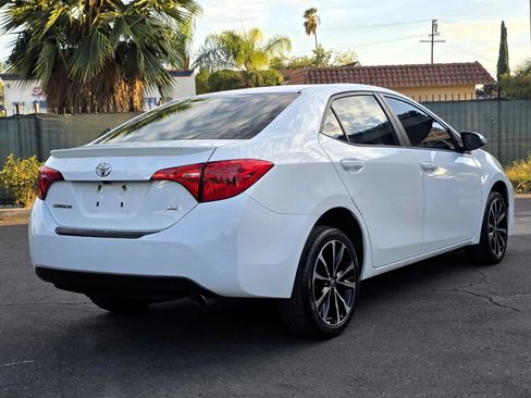 Used 2019 Toyota Corolla SE FWD image 3