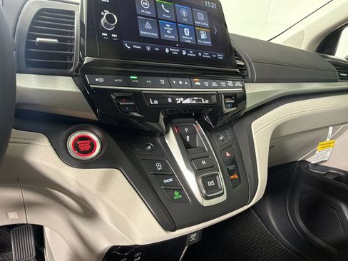 New 2026 Honda Odyssey EX-L image 24