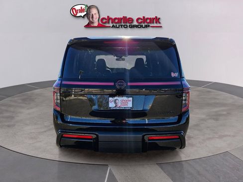 Used 2026 Nissan Armada PRO-4X w/ Captain's Chari Seat Package AWD/4WD image 4