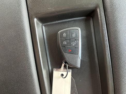 Used 2023 Chevrolet Silverado 1500 LT AWD/4WD image 28