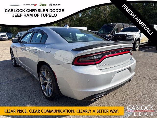 Used 2022 Dodge Charger SXT w/ Plus Group RWD image 10