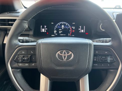 Certified 2025 Toyota 4Runner SR5 AWD/4WD image 20