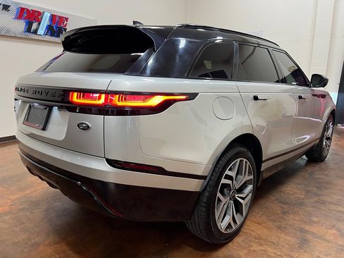 Used 2020 Land Rover Range Rover Velar R-Dynamic S image 9
