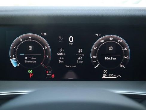 New 2026 Volkswagen Tiguan SE image 13