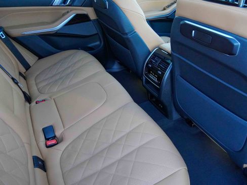 Used 2025 BMW X5 xDrive40i image 34