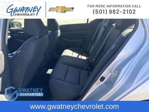 Used 2024 Nissan Altima 2.5 SV image 29