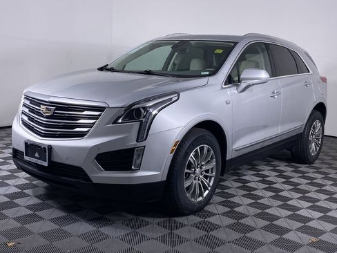 Certified 2017 Cadillac XT5 Luxury w/ Driver Awareness Package FWD image 33