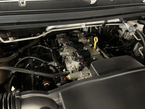 Used 2022 Chevrolet Colorado LT w/ Fleet Safety Package RWD image 25