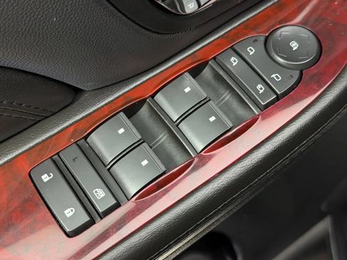 Used 2008 Cadillac Escalade AWD image 28