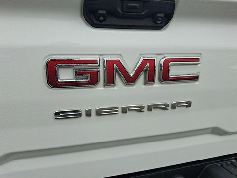 Used 2024 GMC Sierra 2500 Pro w/ Convenience Package image 30