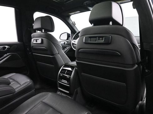 Used 2019 BMW X7 xDrive40i w/ Premium Package AWD/4WD image 23