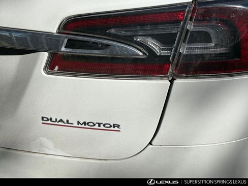 Used 2021 Tesla Model S Performance image 9