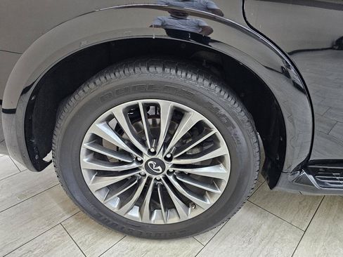 Used 2018 INFINITI QX80 2WD w/ Driver Assistance Package image 43