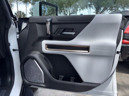 Used 2025 GMC Hummer EV 3X AWD/4WD image 27