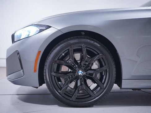 Used 2026 BMW 330i Sedan w/ M Sport Package RWD image 2
