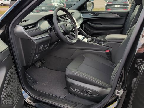 New 2026 Jeep Grand Cherokee L 4WD image 32