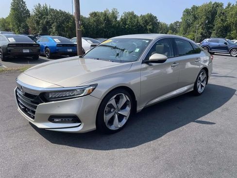 Used 2018 Honda Accord Touring image 1