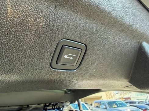 Used 2023 Cadillac Escalade Sport image 35