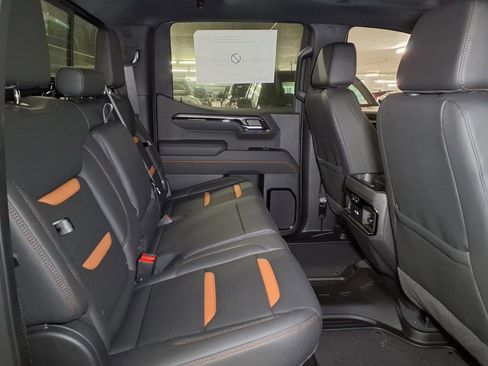 New 2026 GMC Sierra 1500 AT4 w/ AT4 Premium Package AWD/4WD image 7