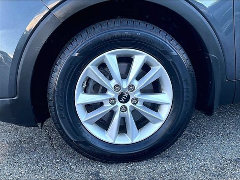Used 2019 Kia Sorento AWD image 7