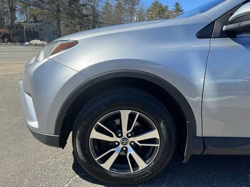 Used 2018 Toyota RAV4 XLE image 17