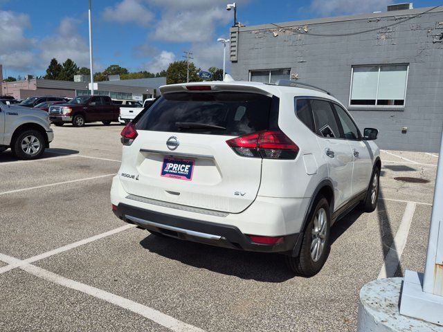 Used 2017 Nissan Rogue SV FWD image 4