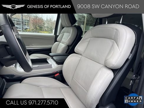 Used 2025 Lincoln Navigator L Reserve AWD/4WD image 21