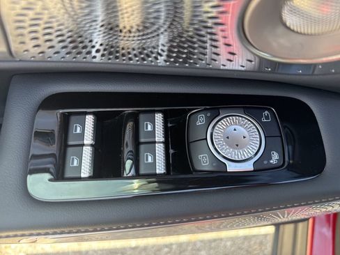 Used 2024 Lincoln Nautilus Reserve w/ Equipment Group 203A image 10