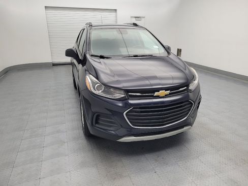 Used 2022 Chevrolet Trax LT w/ Driver Confidence Package AWD/4WD image 14