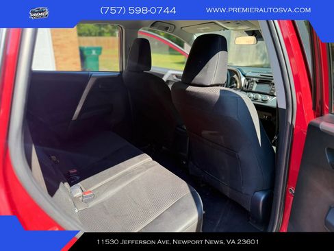 Used 2017 Toyota RAV4 LE FWD image 24