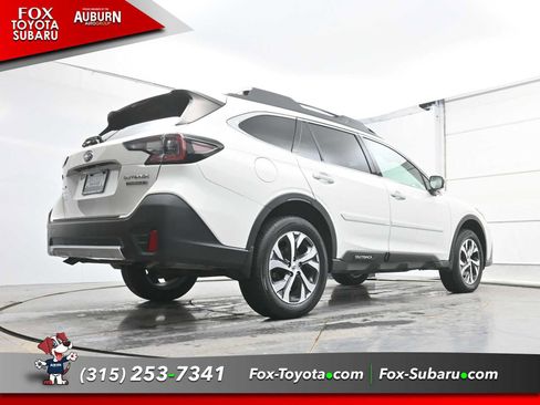 Used 2022 Subaru Outback Touring XT image 18