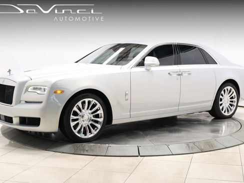 Used 2019 Rolls-Royce Ghost image 1