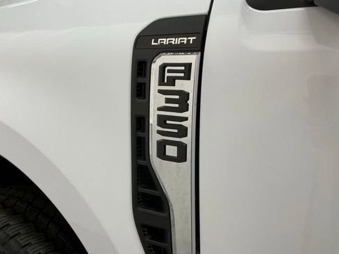 New 2026 Ford F350 Lariat w/ Lariat Premium Package image 8