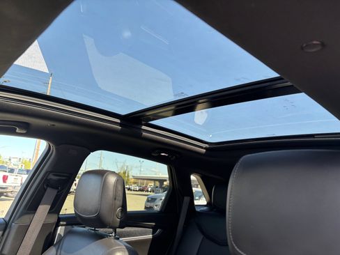 Used 2023 Cadillac XT5 Premium Luxury image 11