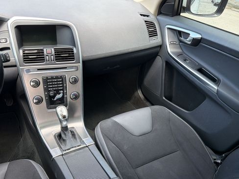 Used 2013 Volvo XC60 3.2 FWD image 26