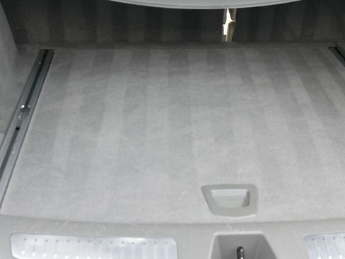 Used 2023 Cadillac XT5 Premium Luxury image 13