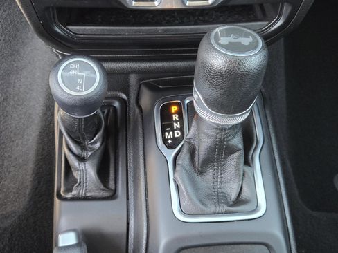 Certified 2022 Jeep Wrangler Unlimited Sport AWD/4WD image 14